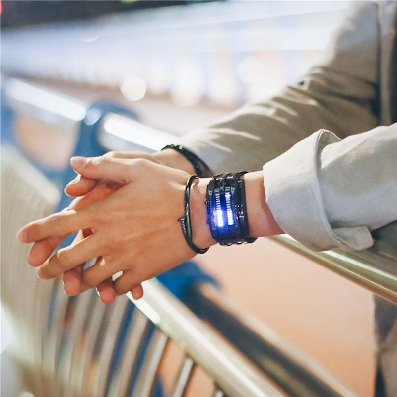 ⌚ DABAR 50 % NUOLAIDA! 🤓 Kiberpanko dvejetainis LED laikrodis – „Tik kompiuterių entuziastai tai supranta“ – futuristinis, unikalus ir akį traukiantis su mėlynu LED ekranu 💙-LT