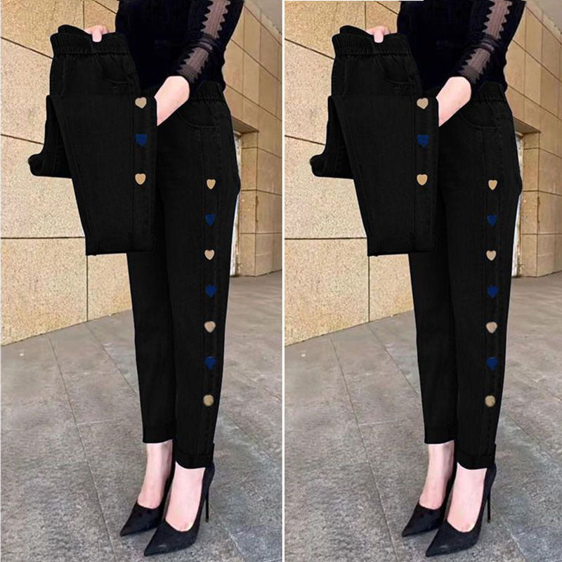 🔥Hot Sale🔥Γυναικείο ψηλό ελαστικό τζιν με κεντημένο σχέδιο καρδιάς