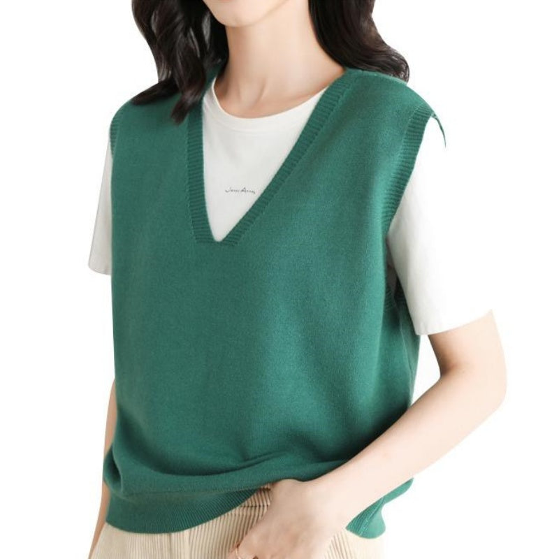 Γυναικείο πλεκτό γιλέκο με εξαιρετικά απαλό λαιμόκοψη σε σχήμα V